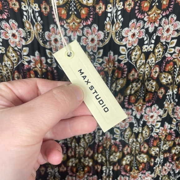 NWT Max Studio Pleated Plisse Floral Bell Sleeve Blouse Brown/Pink Size 1X - Picture 8 of 12